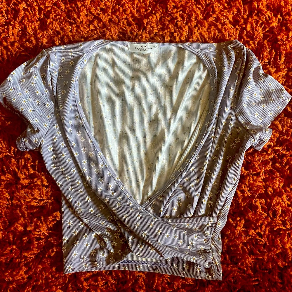 Size S Rebellious Dreamer plunging neckline crop top